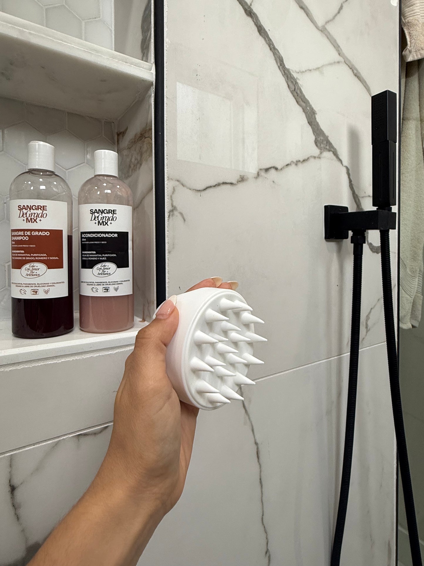 Black Friday SALE‼️                  Favorite Hair Wash Kit🫧 + FREE Scalp Brush